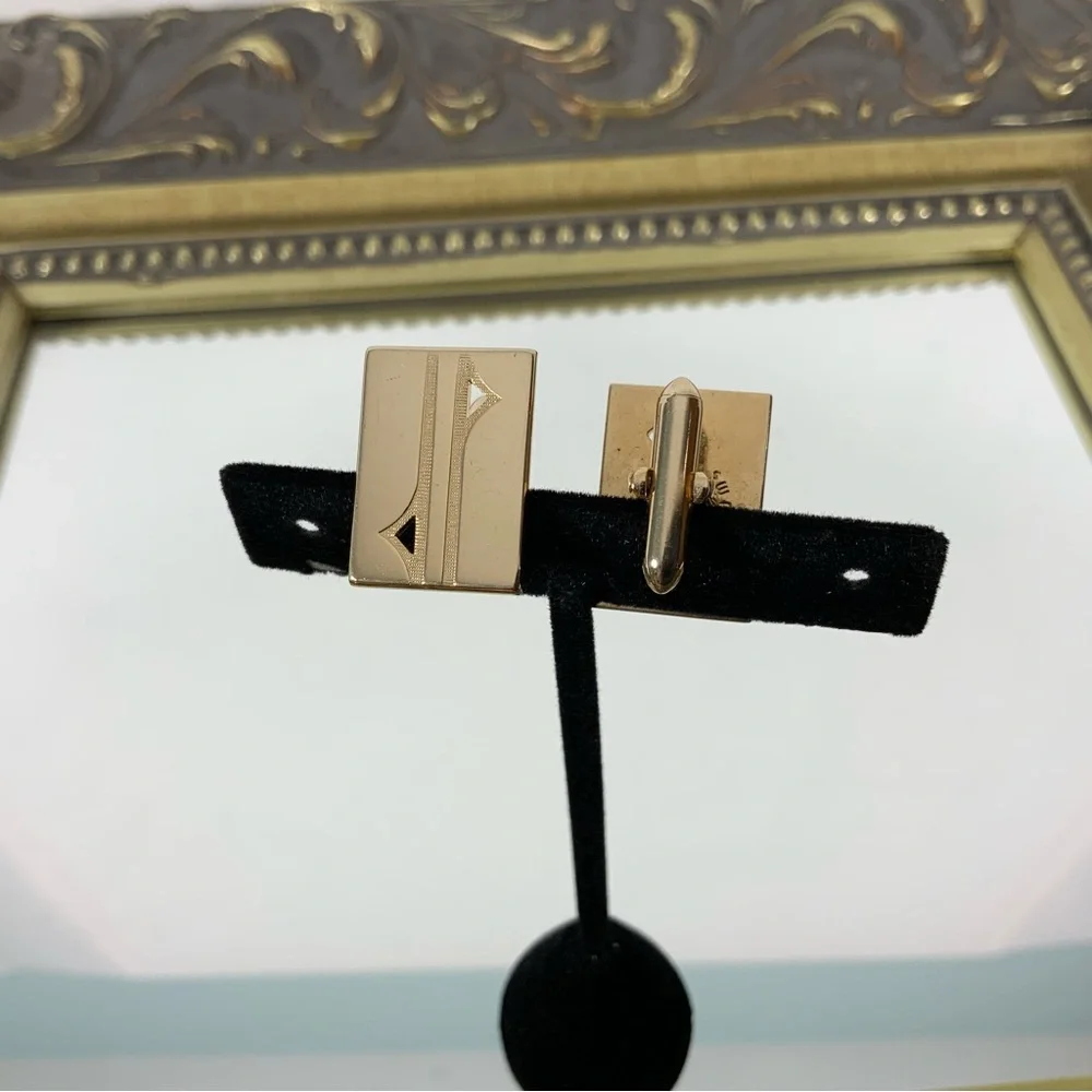 Vintage SWANK Cuff Links - Gold tone Pair Men's